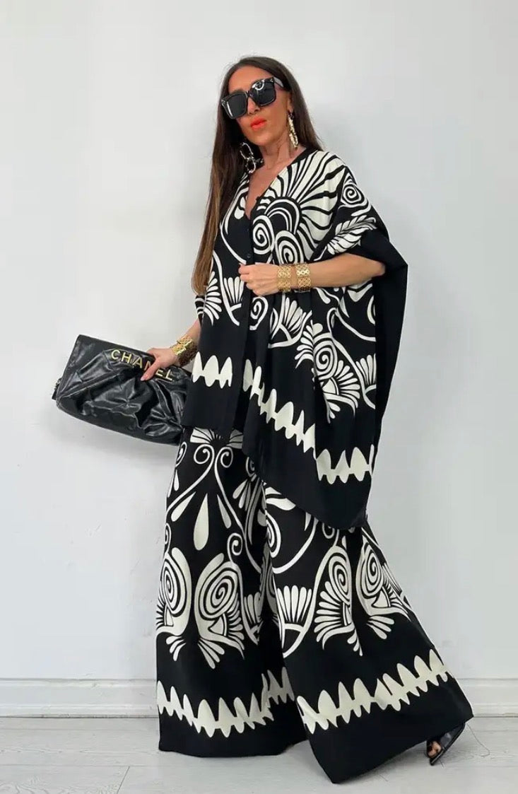 2-teiliges Set – Fließende Eleganz in Schwarz & Ecru