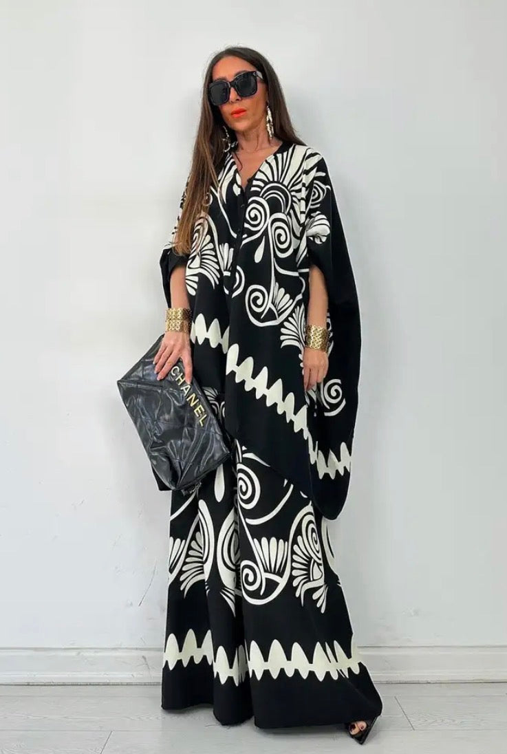 2-teiliges Set – Fließende Eleganz in Schwarz & Ecru