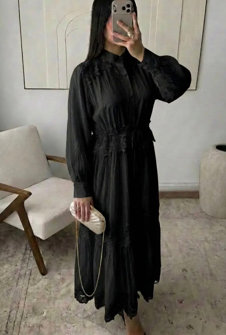Amira Spitzenkleid